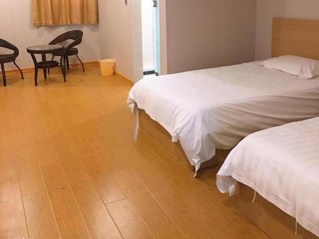 Greentree Inn Zhejiang Ningbo South Railway Station Express Hotel מראה חיצוני תמונה