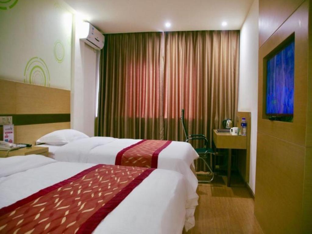 Greentree Inn Zhejiang Ningbo South Railway Station Express Hotel מראה חיצוני תמונה