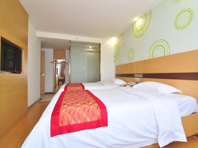 Greentree Inn Zhejiang Ningbo South Railway Station Express Hotel מראה חיצוני תמונה