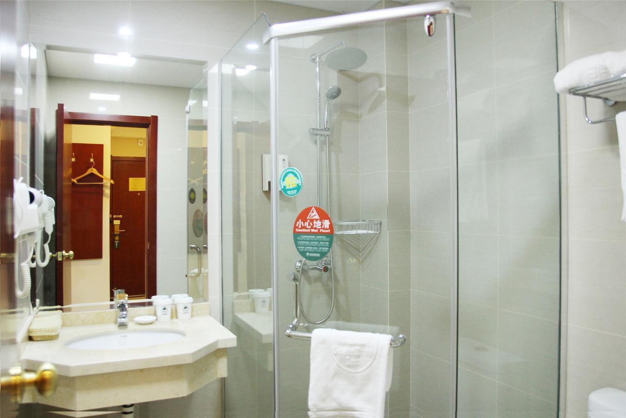 Greentree Inn Zhejiang Ningbo South Railway Station Express Hotel מראה חיצוני תמונה