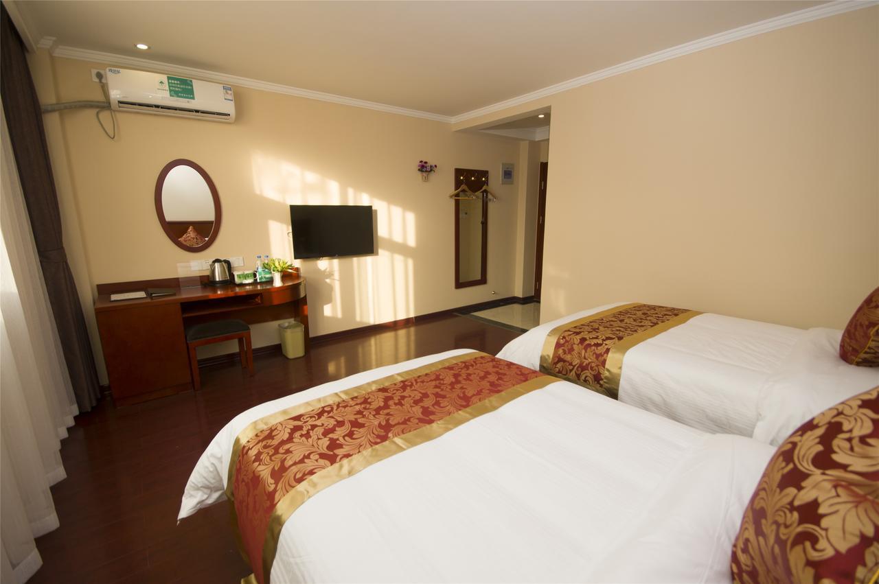 Greentree Inn Zhejiang Ningbo South Railway Station Express Hotel מראה חיצוני תמונה