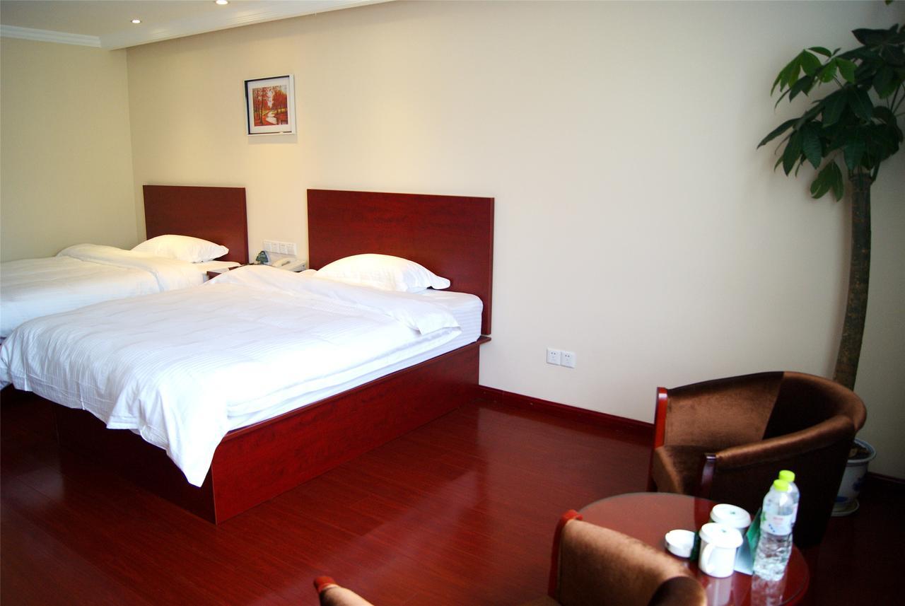 Greentree Inn Zhejiang Ningbo South Railway Station Express Hotel מראה חיצוני תמונה