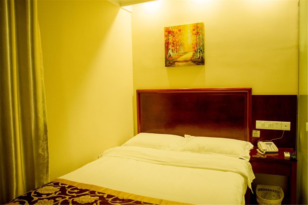 Greentree Inn Zhejiang Ningbo South Railway Station Express Hotel מראה חיצוני תמונה