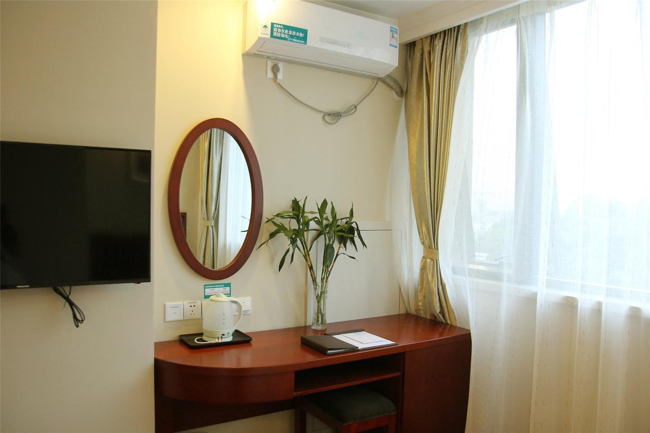 Greentree Inn Zhejiang Ningbo South Railway Station Express Hotel מראה חיצוני תמונה